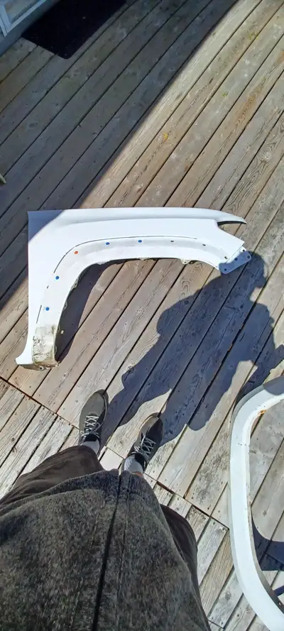 2018 Tacoma front passenger side fender and flare. No problem with the fender, great shape. The flar...