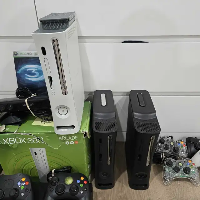  Massive XBOX Bundle [ 4 Console , 10+ Controllers & More ]64252988934531121