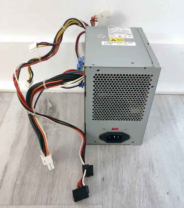 ORIGINAL DELL DESKTOP POWER SUPPLY/BLOC ALIMENTATION W8185 305W in System Components in Laval / North Shore - Image 2