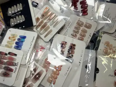XS size Press On Nails Lucky Scoop 10-12 pairs for $10, View more
