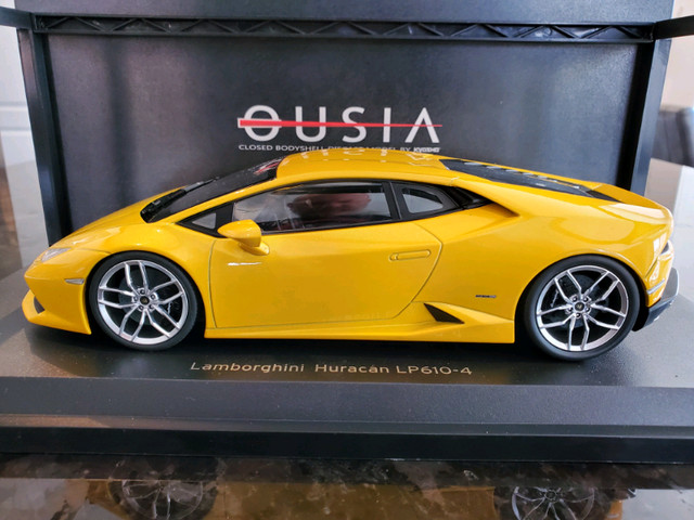 1:18 Diecast Kyosho Lamborghini Huracan LP610-4 Yellow Pearl in Arts & Collectibles in Markham / York Region