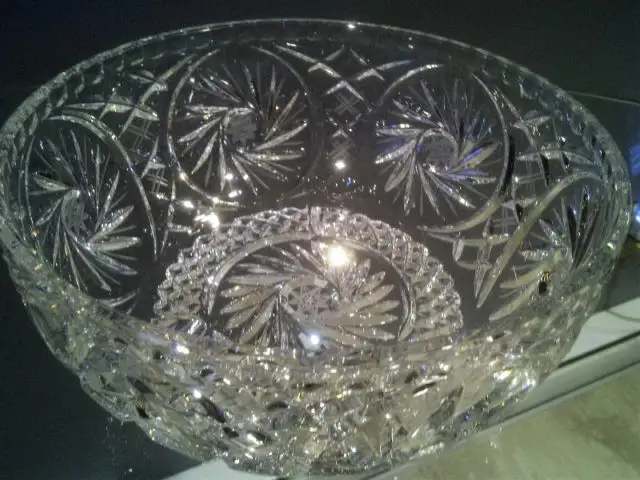 VINTAGE BOL PINWHEEL CRISTAL BOWL in Arts & Collectibles in City of Montréal - Image 2