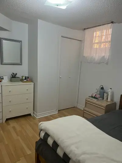 ✨ Fully Furnished Basement Private Rooms for Rent – Brampton ✨ ** NO PARKING AVAILABLE ** Prime Loca...