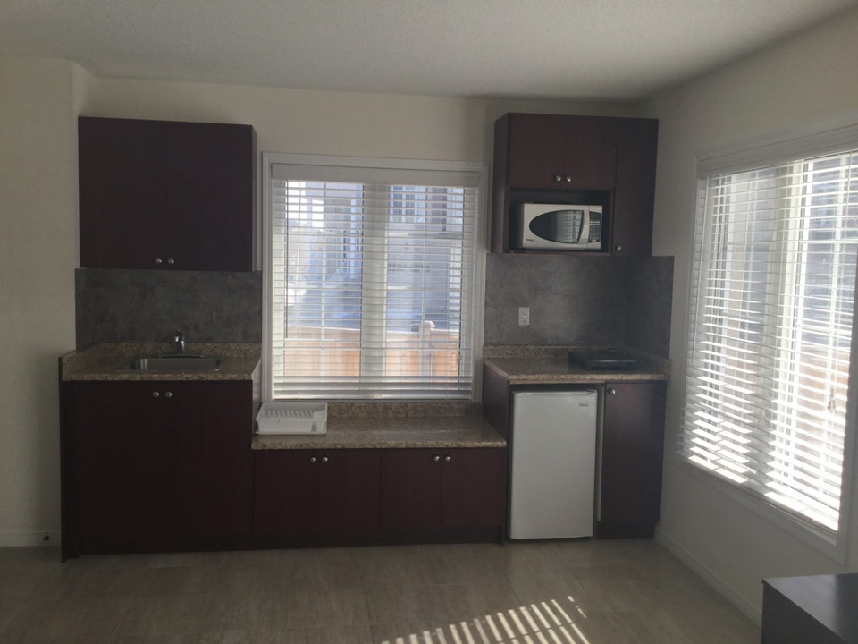 Fully Well Furnished Studio/Bachelor Unit available 1st Dec-2026 3