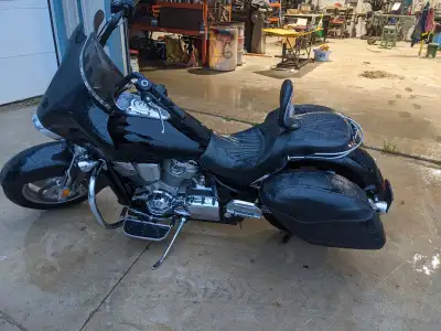 2004 Honda VTX 1800N in excellent condition. 47000 kms. This is a beautiful bike with many upgrades...