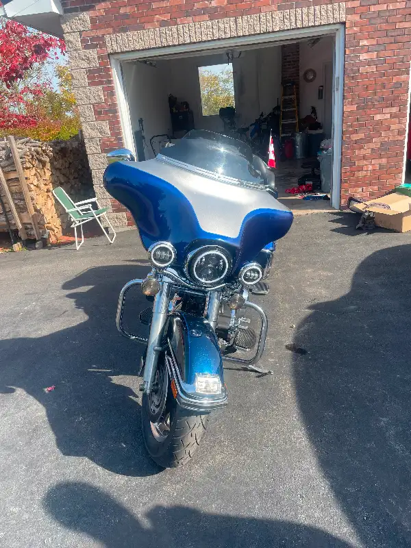Harley Davidson FLHT Classic in Touring in Dartmouth - Image 6