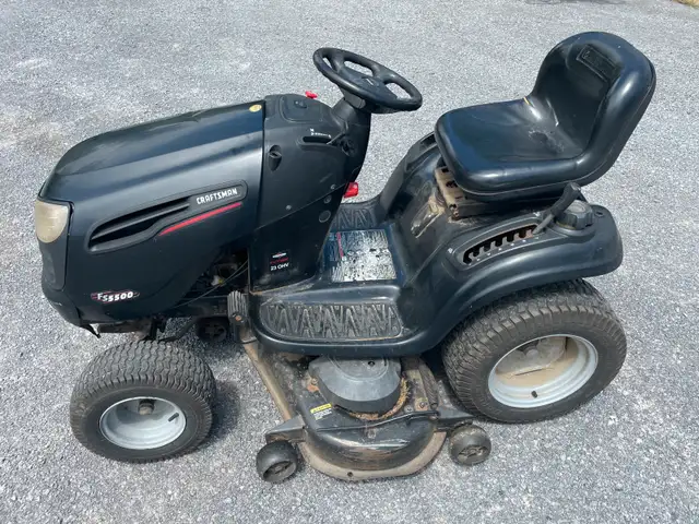 Craftsman Riding Mower Parting Out in Lawnmowers & Leaf Blowers in Peterborough - Image 2