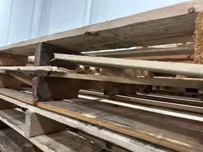 Pallets for sale (slightly damaged), View more