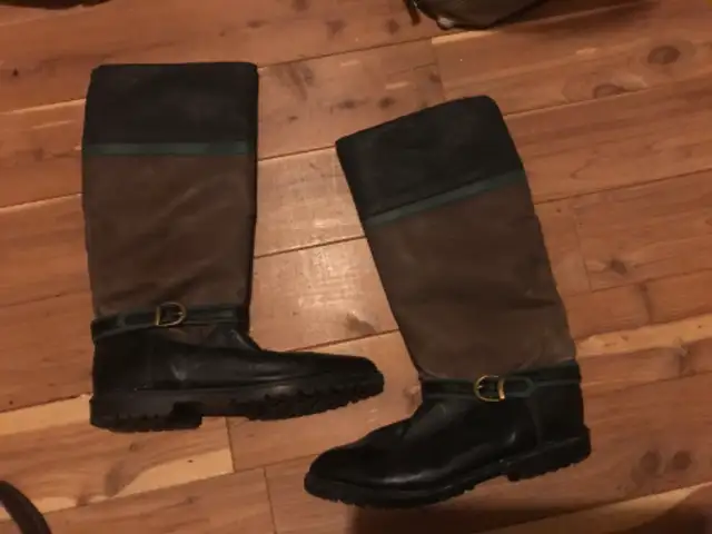 Ensemble bottes d'hiver, femme gr 8, sacoche et sac à dos in Women's - Shoes in Longueuil / South Shore - Image 5