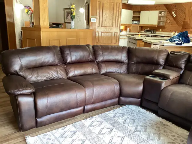 Leather Sectional     6 Pieces in Couches & Futons in Winnipeg - Image 5