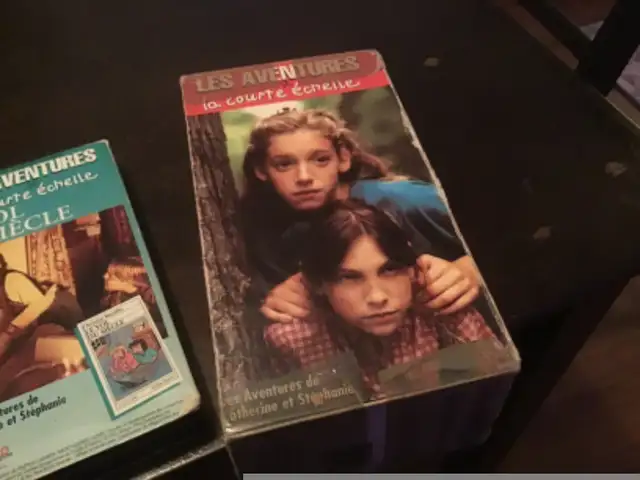 VHS coffret #1 des aventures de la courte échelle in CDs, DVDs & Blu-ray in Lévis - Image 3