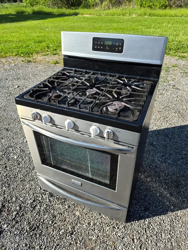 Gas Range Frigidaire Stove gas oven FGGF3035RFC