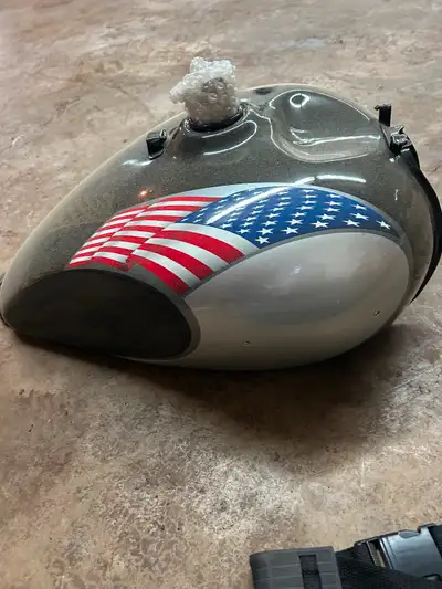 Special addition fuel tank anniversary model America speedmaster triumph 2004 and other years no den...