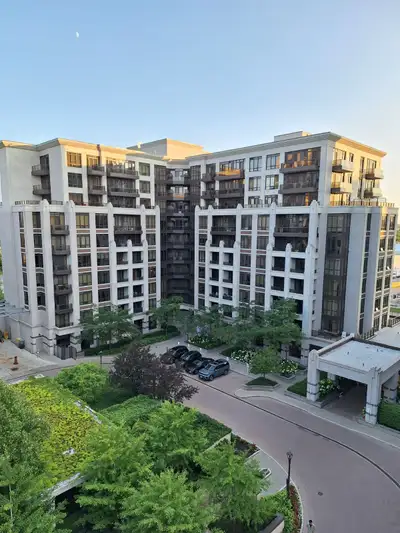 A private bedroom is available in a luxury 3-bedroom condo, perfect for a single male working profes...