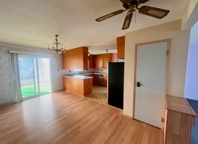 FULL HOUSE FOR RENT – 22 Dumont Cres., Nutana Park -East Side in Long Term Rentals in Saskatoon - Image 8