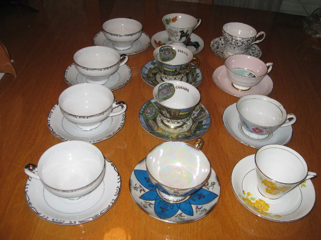 CRÉMIERS, SUCRIERS, TASSES ET SOUCOUPES, ASSIETTES EN PORCELAINE dans Art et objets de collection  à Laval/Rive Nord - Image 4