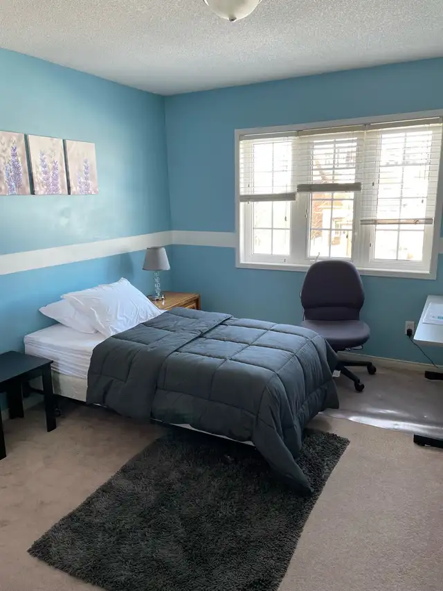 Private Room - May 1st - Female Student