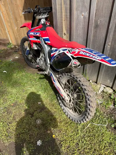Selling me 2009 crag 250r
