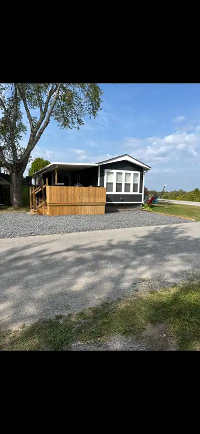 Completely renovated 2 bedroom park model trailer in skyline resort chemong lake. 9x16 add a room wi...