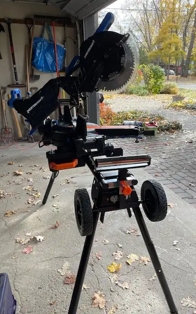 Mitre Saw-Dual Bevel 12" plus WEN Stand and extra Carbide Blade, View more