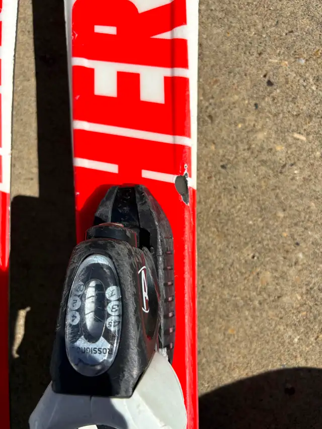 Rossignol Hero Junior Skis 110 cm with Integrated Bindings - OBO in Ski in Edmonton - Image 5
