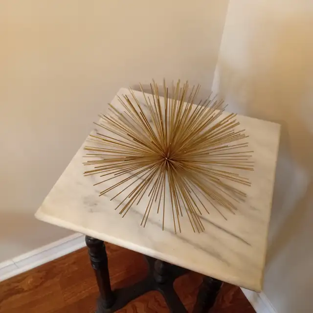 LARGE METAL ATOMIC ORB