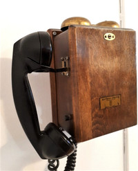 antique telephone northen 717 CG  1940