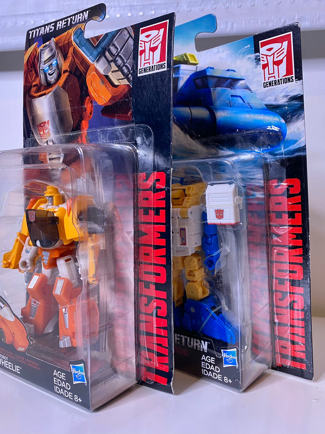 2 Transformers titans returns: Wheelie + Seaspray 2015-16 mosc in Toys & Games in Edmonton - Image 2