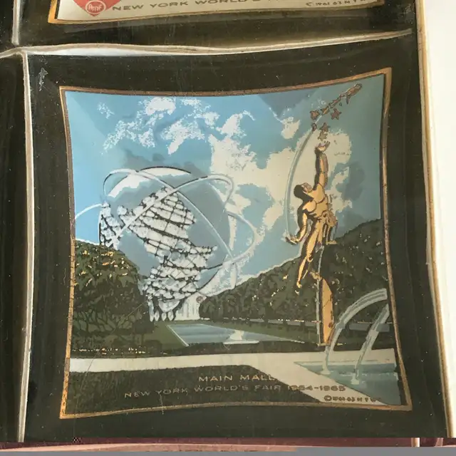 World's Fair New York City Souvenir Tray Gifts Houze Arts in Arts & Collectibles in Ottawa - Image 6