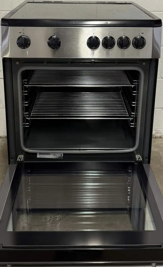 Apartment Size Stove “BLOOMBERG” 24 inch  in Stoves, Ovens & Ranges in City of Toronto - Image 3