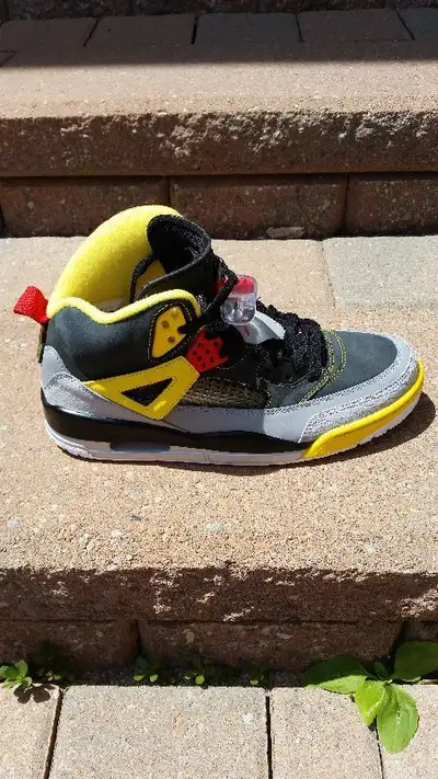 Jordan Spizike size 8.5, View more