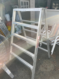 Sturdy Aluminum Sawhorse Ladder 5 step