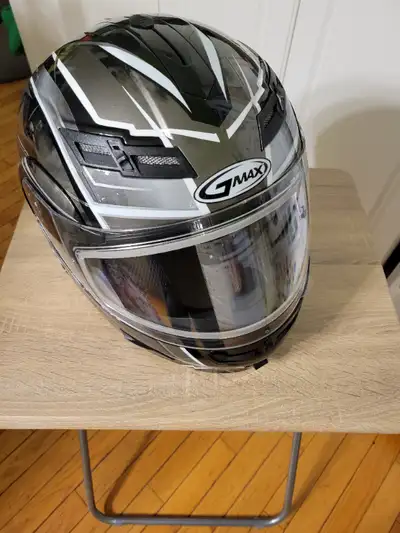 GMAX Full Face Modular Helmet for sale Model #: 54S Size: S (55-56cm) NOTE: Slight damage on bottom...