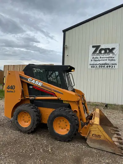 This 2006 skid steer has been well Maintained and would be perfect for the Farm or acreage use. Come...
