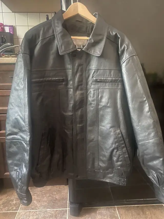 Men’s Leather Jacket in Men's in Calgary - Image 2