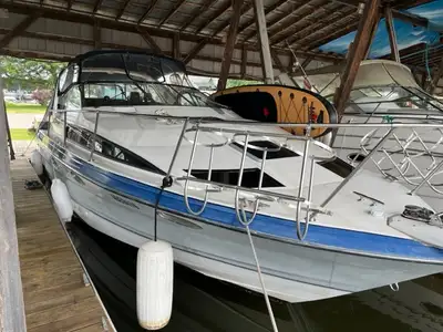 TV/DVD entertainment system Two refrigerators Twin gas engines (1,450 hours) Bimini top fully re-ski...