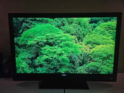 Get ready to level up your viewing experience with this Vizio 47-inch Full HD TV boasting a smooth 1...