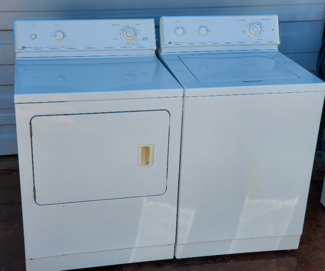 Maytag Washer and dryer- ready to use in Washers & Dryers in Nanaimo