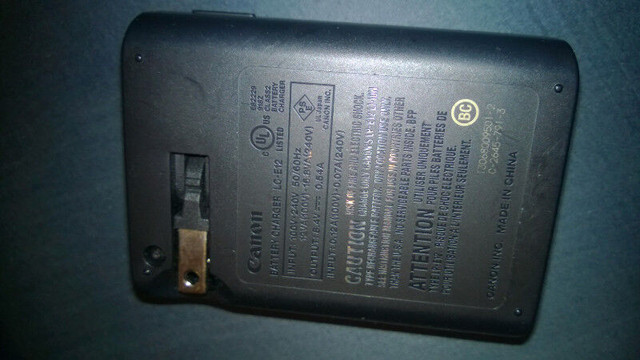 Canon LC-E12 Battery Charger in Cameras & Camcorders in Mississauga / Peel Region - Image 2