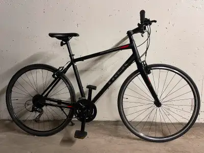 TREK FX 3 Hybride Large Carbone Alu Shimano Alivio 27 vitesses Tuned up Prêt à rouler Vélo très lége...