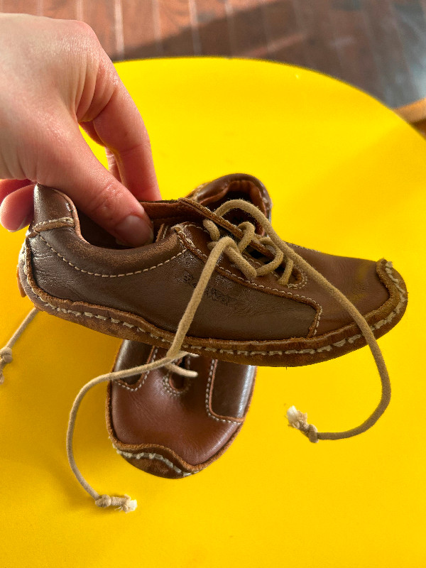Toddler Brown Leather Dress Shoes in Other in Kingston - Image 4