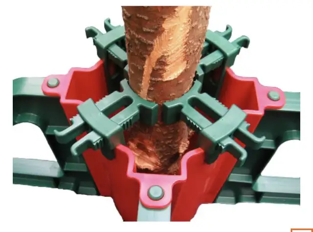 Christmas Tree Stand in Holiday, Event & Seasonal in Calgary - Image 5