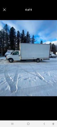 truck  for delivery  available from Quebec city area to toronto