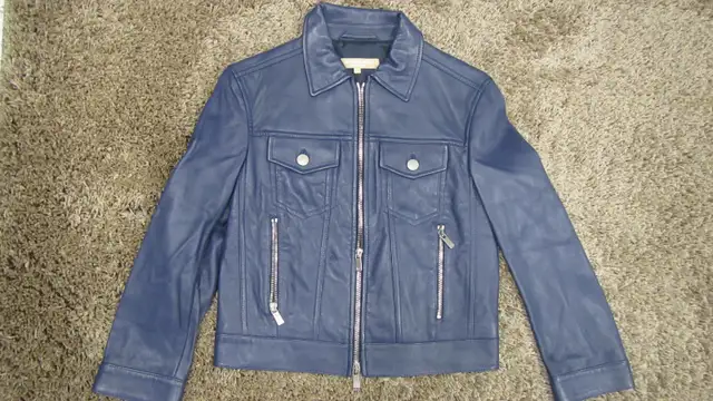 Size Medium Michael Kors Indigo Blue Leather Jacket in Women's - Tops & Outerwear in City of Toronto - Image 3