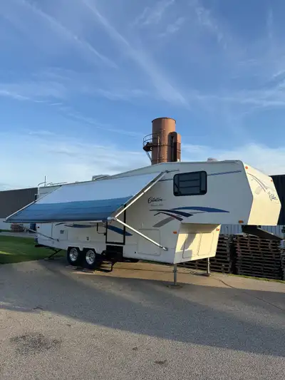 Selling my 2000 citation classic 2000 275lk. Camper is in great shape. Has spent most of its life in...