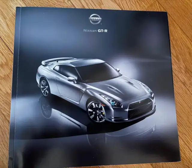 Nissan GTR, 1/18th scale in Arts & Collectibles in Regina - Image 3