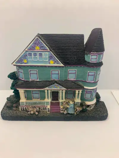 House Figurine - Catherine Karnes Munn Home - Grandmas Angel, View more