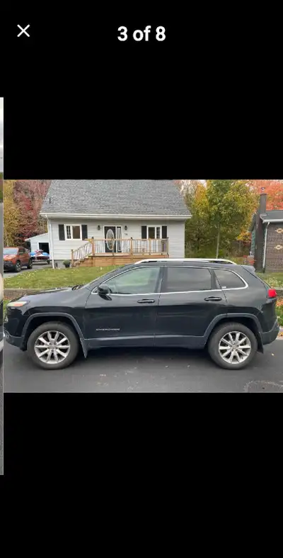 2017 JEEP CHEROKEE 4X4 NORTH ONLY 99 KMS ONE OWNER IN AMAZING CONDITION FLAWLESS ORG PAINT WELL UNDE...