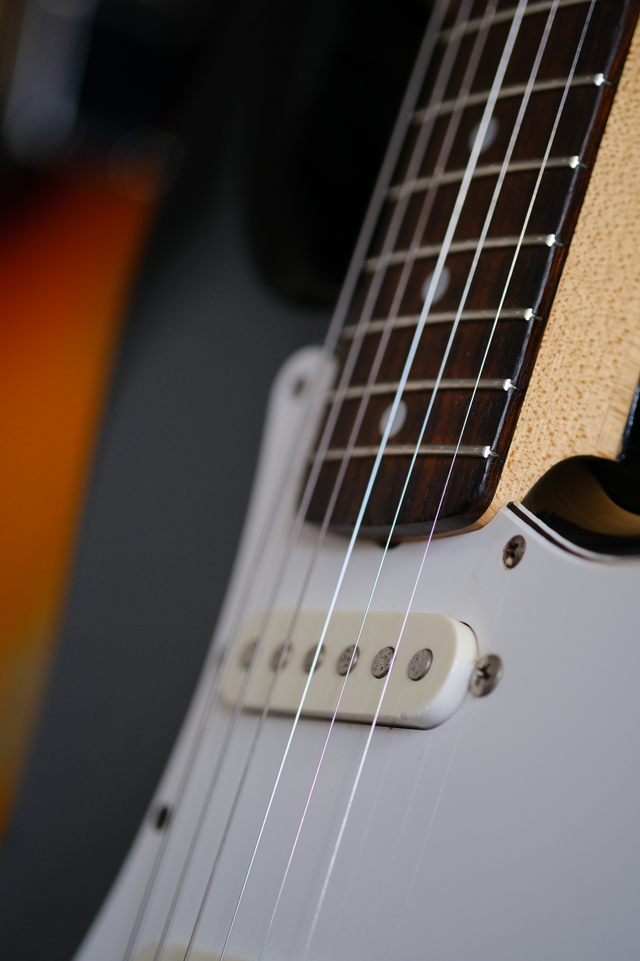 1993 Japan Squier Stratocaster in Guitars in City of Toronto - Image 4