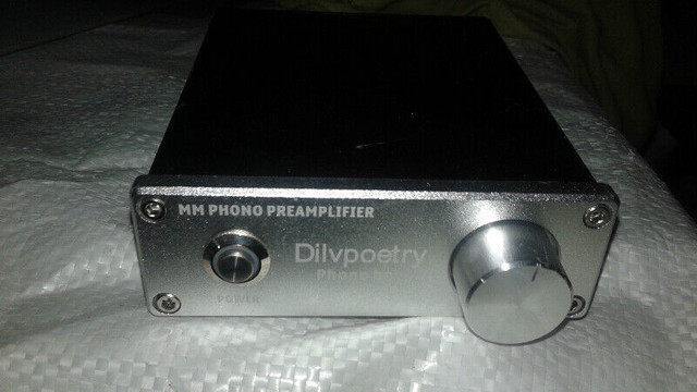 Dilvpoetry PHONO BOX Mini Phono Turntable Preamplifier for Vinyl dans Autre  à Ville de Montréal